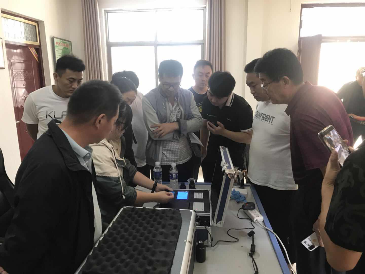 內(nèi)黃縣日常九項(xiàng)水質(zhì)檢測(cè)儀操作培訓(xùn)會(huì)圓滿完成