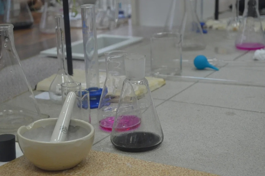 Detection of metal ions in water Detection of metal ions in water