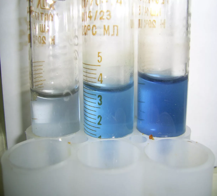 Internal electrolysis method to detect dissolved oxygen in water Internal electrolysis method to detect dissolved oxygen in water
