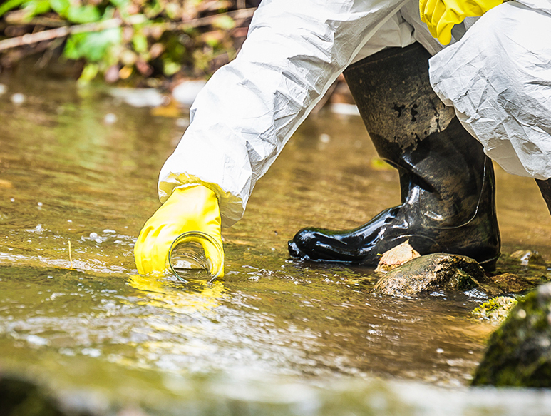 Investigation on serious pollution of river water quality