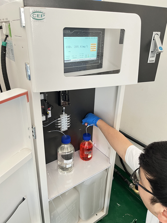 更换COD在线监测仪试剂